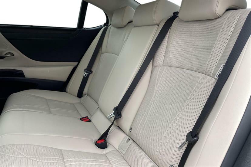 Lexus ES 300H 2.5 Premium Plus Cvt Red #9