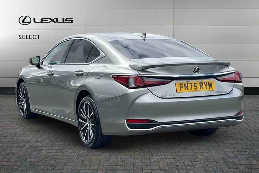 Lexus ES 300H 2.5 Premium Plus Cvt Silver #3