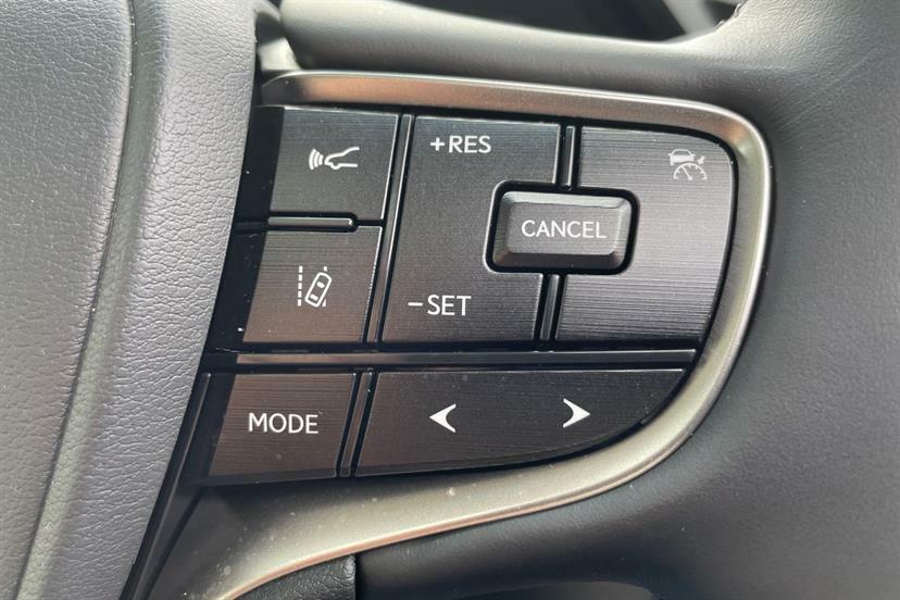 Lexus ES 300H 2.5 Premium Plus Cvt Red #27