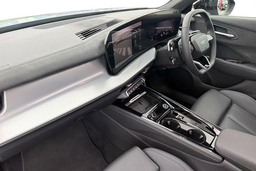 Audi Q3 1.5 Tfsi Launch Edition S Tronic EA75VZC Grey #2