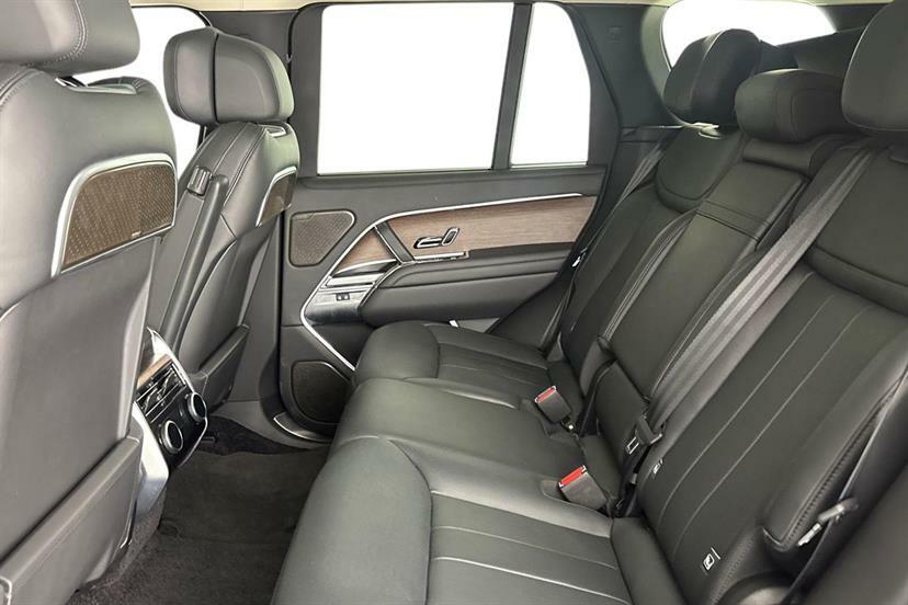 Land Rover Range Rover 3.0 D350 KW74WGN Black #4