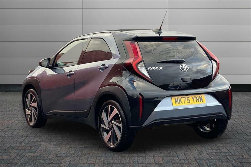 Toyota Aygo X 1.0 Vvt-i Edge MK75YNW Black #5