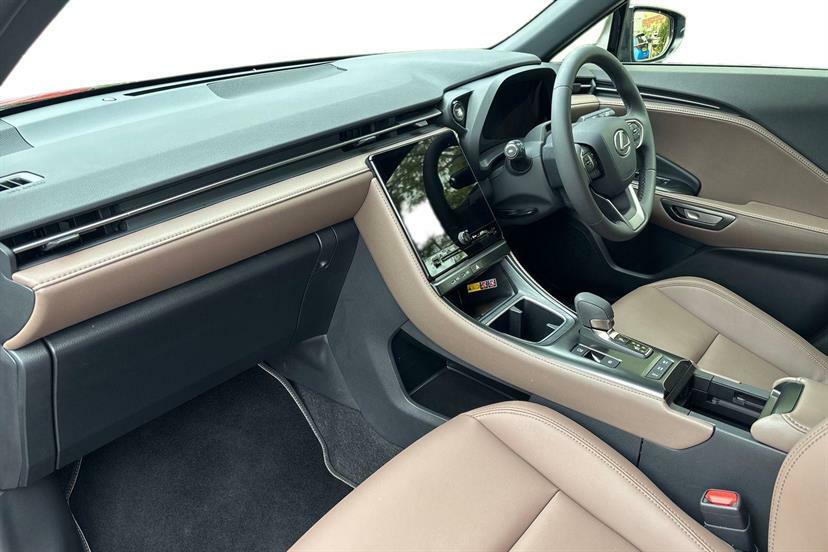 Lexus LBX 1.5 Premium E-cvt WT25EJV Brown #2