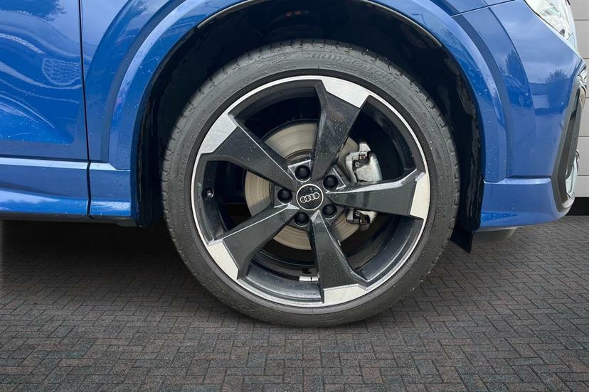 Audi Q2 35 Tfsi Black Edition S Tronic Tech Pro LR75ZZB Blue #5