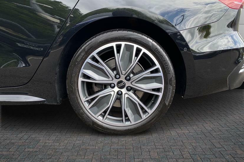 Audi A5 2.0 Tdi 204 Edition 1 S Tronic GY74LAA Black #5