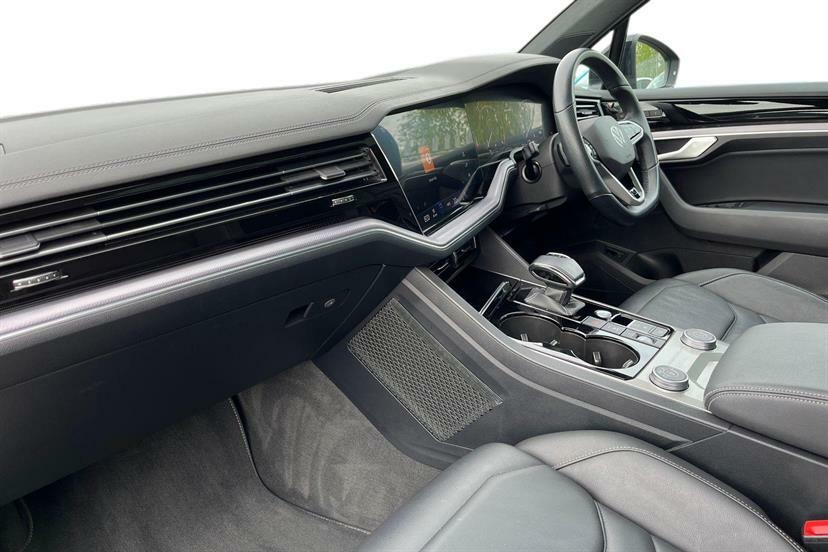 Volkswagen Touareg 3.0 V6 Tdi 4Motion Black Edition Tip VE71BWB Grey #2