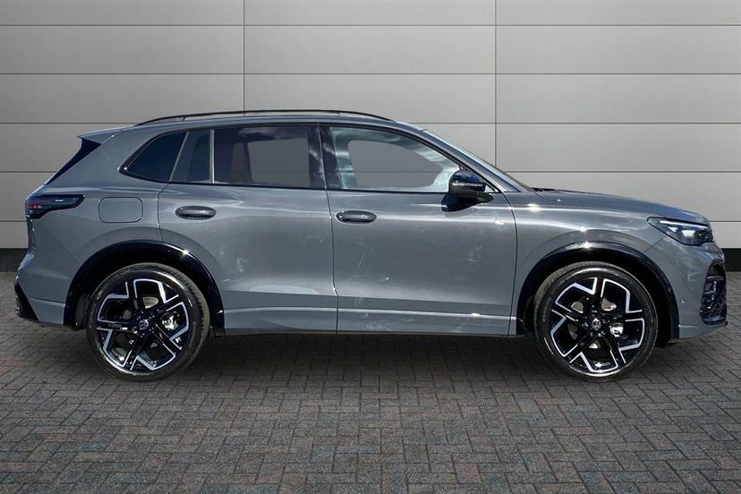 Volkswagen Tiguan 1.5 Etsi 150 R-line Dsg MV26YRF Grey #5