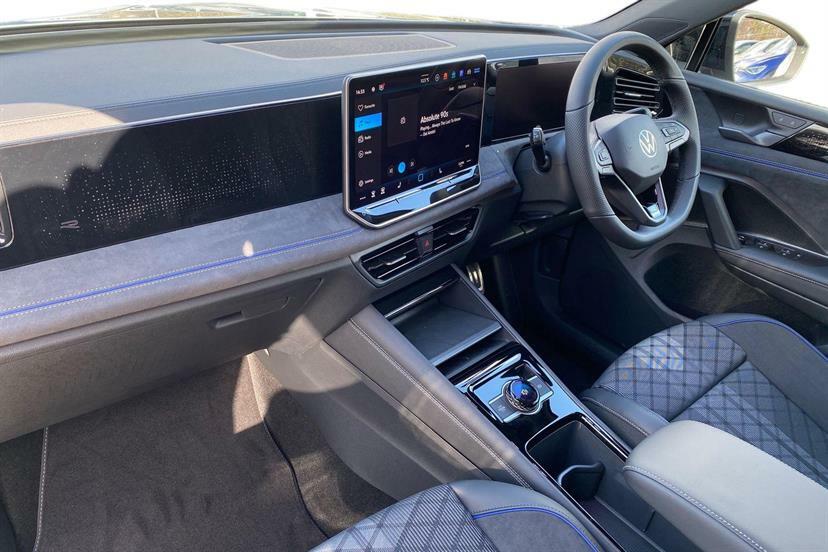 Volkswagen Tiguan 1.5 Etsi 150 R-line Dsg MV26YRF Grey #2