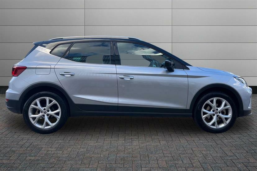 Seat Arona 1.0 Tsi 110 Fr AY73WGA Black #4
