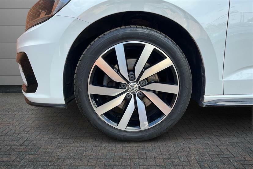 Volkswagen Touran 2.0 Tdi R-line White #5