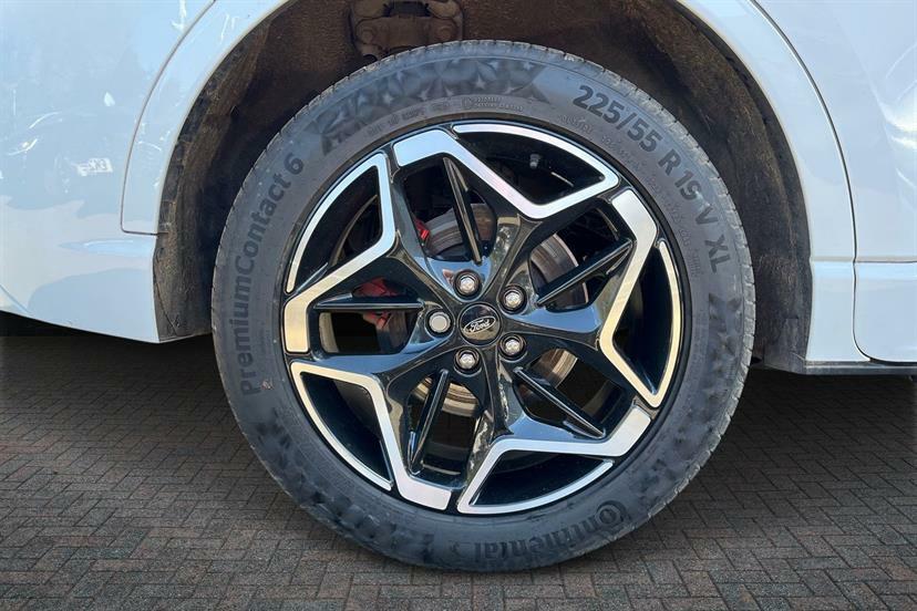 Ford Kuga 2.5 Phev St-line X Cvt EN25RKZ White #5