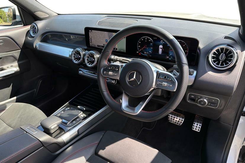 Mercedes-Benz GLB Class 220D 4Matic Amg Line Premium 8G-tronic SN23VKX White #5