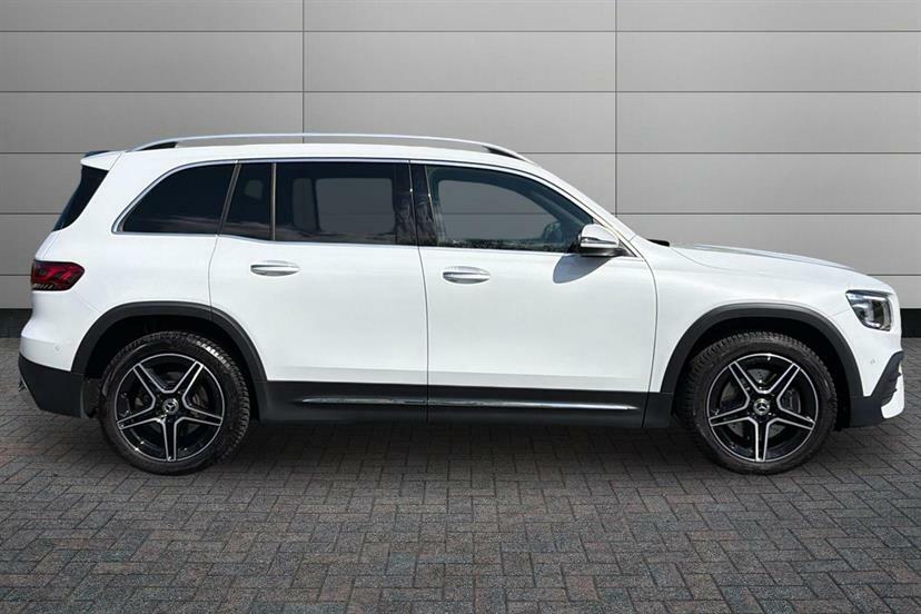 Mercedes-Benz GLB Class 220D 4Matic Amg Line Premium 8G-tronic SN23VKX White #3