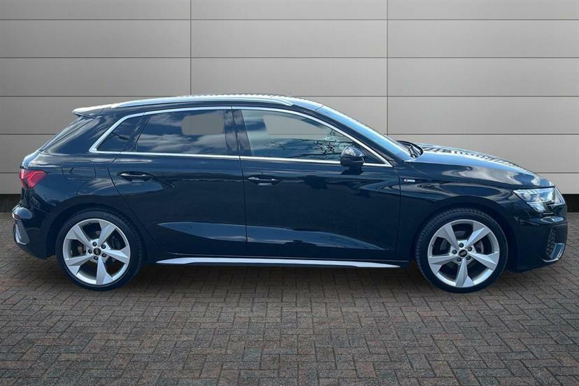 Audi A3 35 Tfsi S Line GX24WOJ Black #4