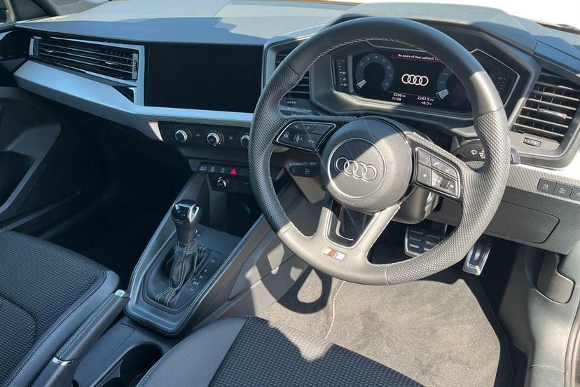 Audi A1 30 Tfsi S Line S Tronic LS75EXO Black #6