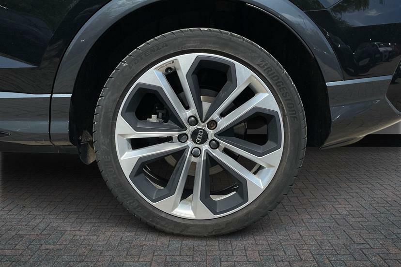 Audi Q3 45 Tfsi 245 Quattro Black Ed S Tronic Cs DE23WRK Black #5