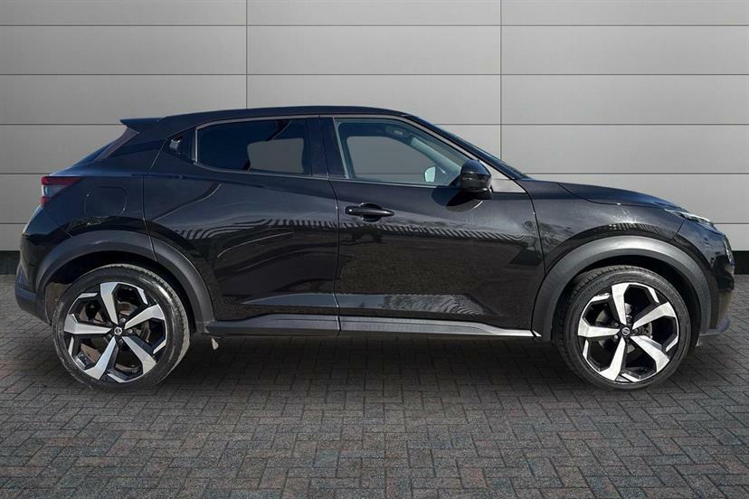 Nissan Juke 1.0 Dig-t 114 Tekna LL70UCZ Black #4