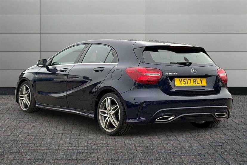 Mercedes-Benz A Class A180d Amg Line Premium Blue #2