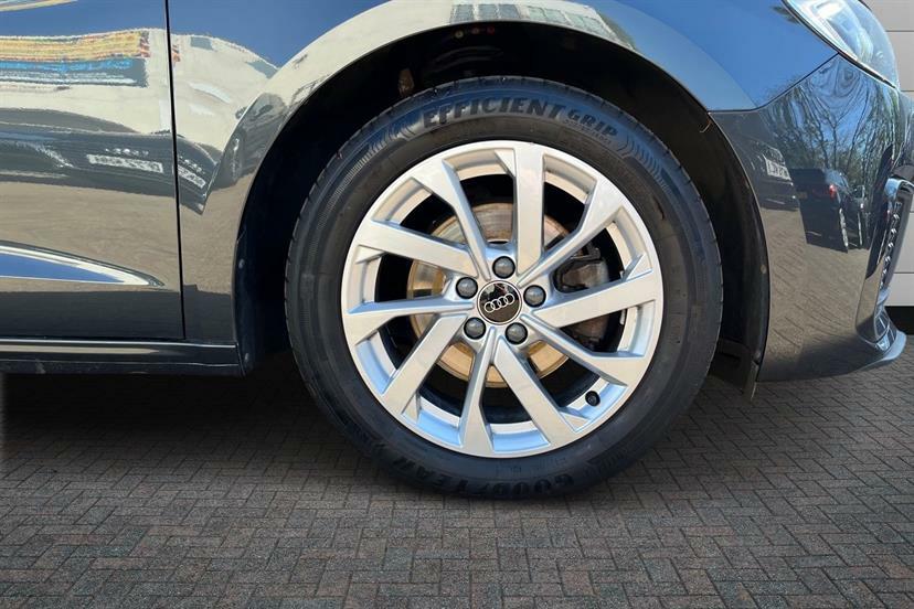 Audi A1 30 Tfsi 110 Sport S Tronic LM24AGV Grey #5