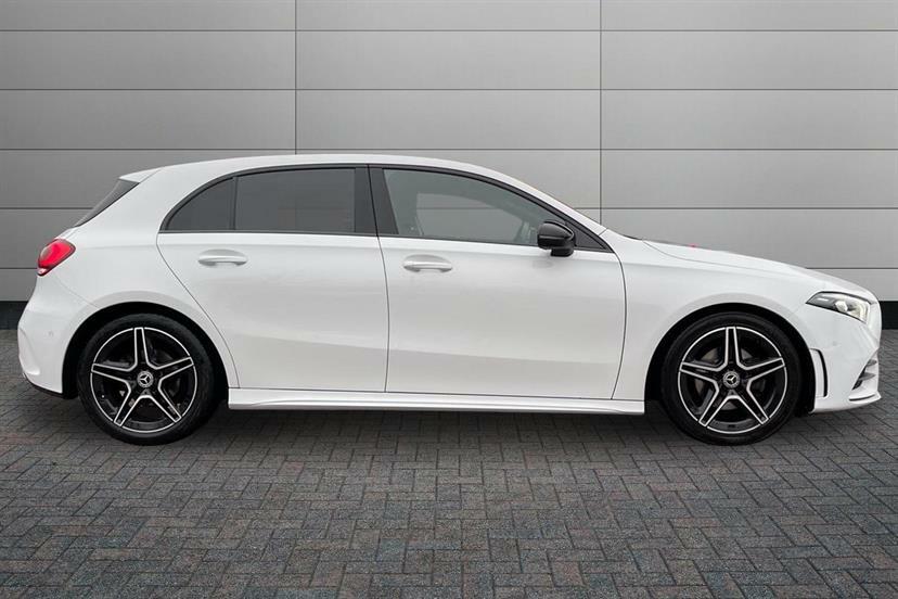Mercedes-Benz A Class A180 Amg Line Executive FH72HBA White #3