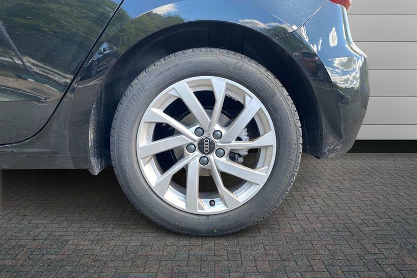 Audi A1 30 Tfsi Sport WU26EXO Black #5