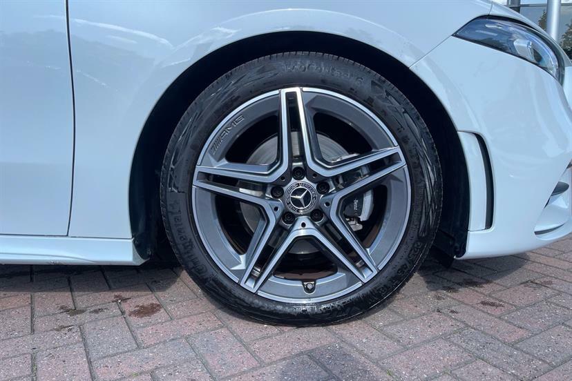 Mercedes-Benz A Class A200 Amg Line White #4