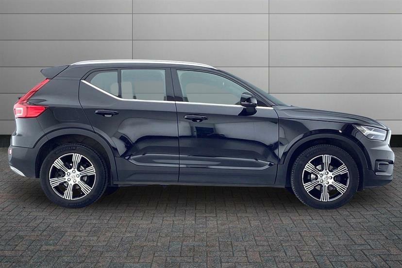 Volvo XC40 1.5 T3 163 Inscription Geartronic FG70ZSW Black #4