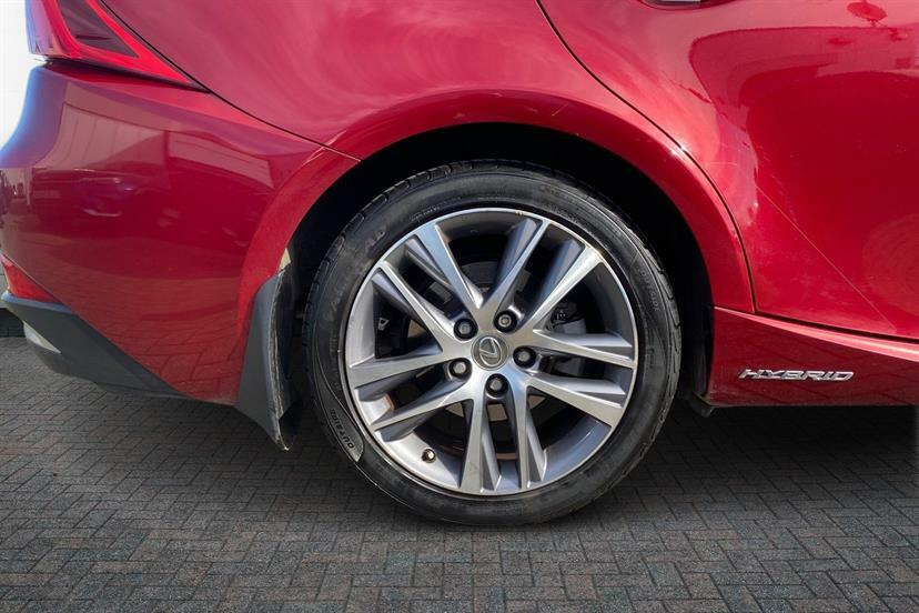 Lexus IS 300H Cvt Red #5