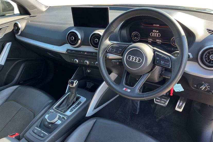 Audi Q2 35 Tfsi S Line S Tronic EA72RHE Black #6