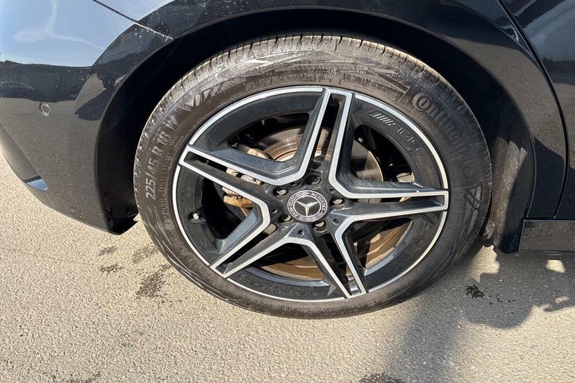 Mercedes-Benz A Class A200 Amg Line Executive KS25WXE Black #4