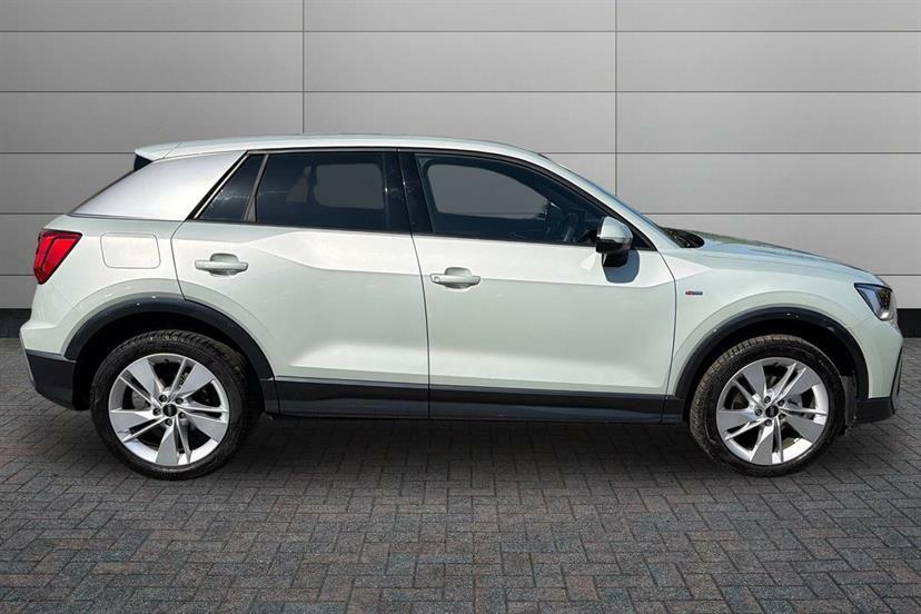 Audi Q2 30 Tfsi 116 S Line EY75SJO Silver #4