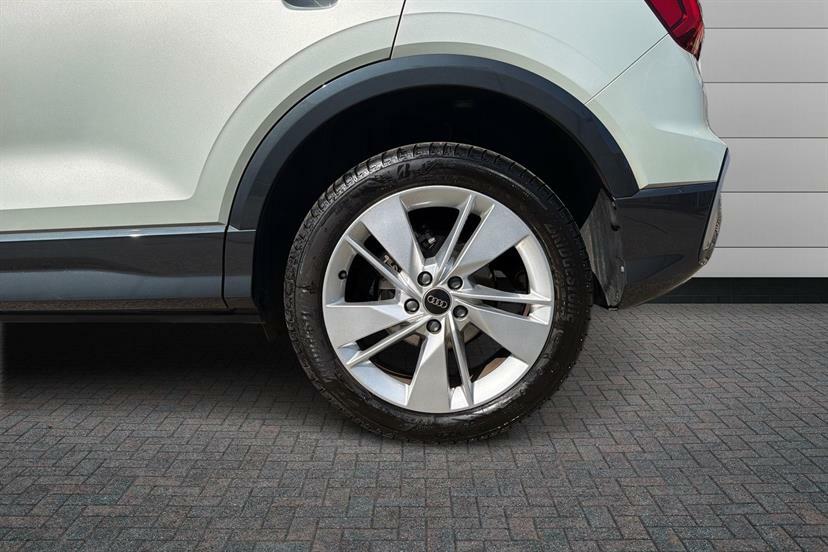 Audi Q2 30 Tfsi 116 S Line EY75SJO Silver #5