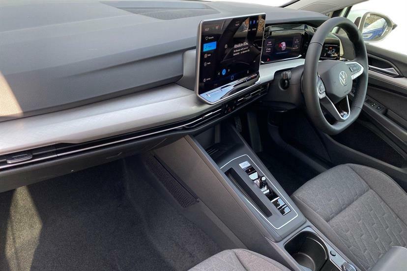 Volkswagen Golf 1.5 Tsi 204 Match Ehybrid Dsg MV26YRC Blue #2