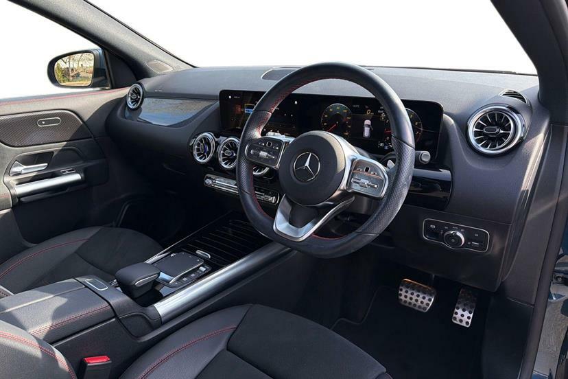 Mercedes-Benz GLA Class 200 Amg Line Executive Blue #5