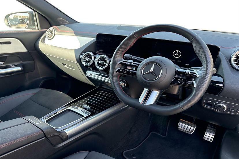 Mercedes-Benz EQA 300 4M 168Kw Amg Line Premium 70.5Kwh KJ25YLS Black #5