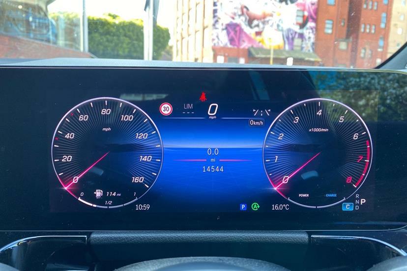Mercedes-Benz GLA Class 200 Amg Line Premium FG24SVT Grey #6