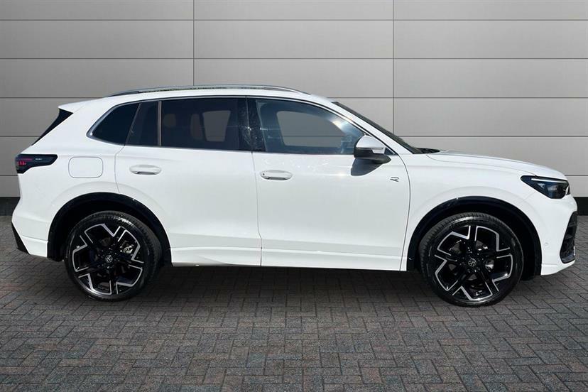 Volkswagen Tiguan 1.5 Etsi 150 R-line Dsg LS75JUT White #4