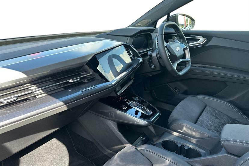 Audi Q4 E Tron 150Kw 40 63Kwh Black Edition Tech Pack MV26JNX Grey #2