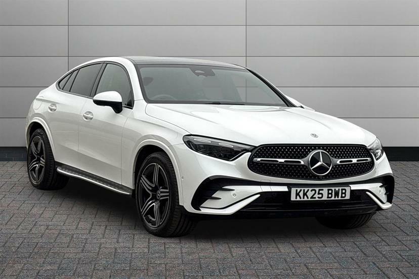 Mercedes-Benz GLC Class Glc 220D 4Matic Amg Line Premium 9G-tronic White