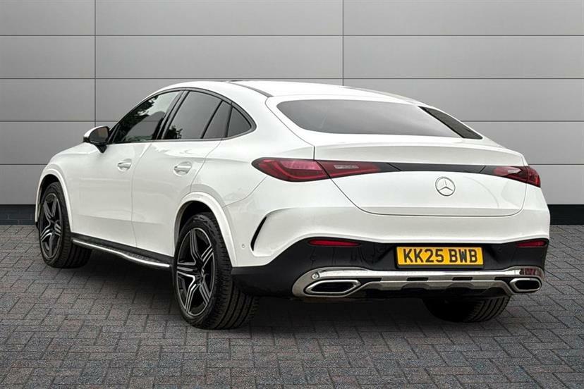 Mercedes-Benz GLC Class Glc 220D 4Matic Amg Line Premium 9G-tronic KK25BWB White #2