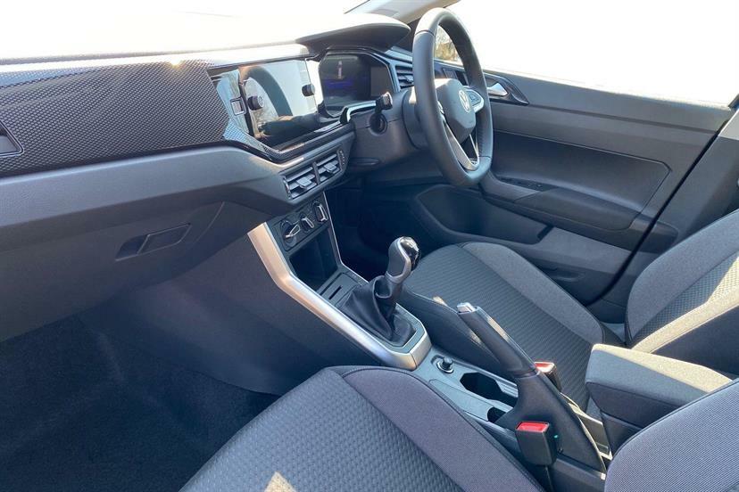 Volkswagen Polo 1.0 Tsi Match DV26OSY White #2