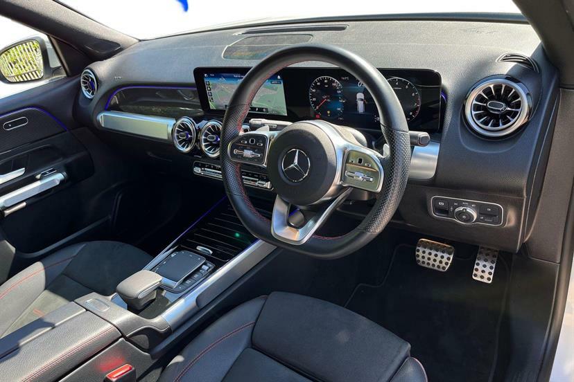 Mercedes-Benz GLB Class 200 Amg Line Premium 7G-tronic White #5