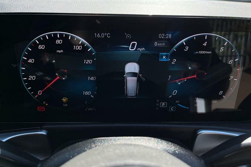 Mercedes-Benz GLB Class 200 Amg Line Premium 7G-tronic White #6