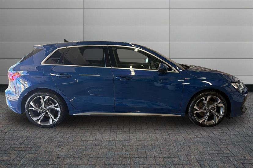 Audi A3 1.5 Tfsi 116 S Line EF75RWO Blue #4