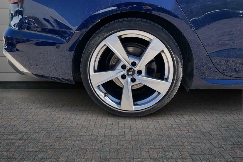 Audi A4 40 Tfsi 204 S Line S Tronic Tech Pro RK24LYC Blue #5