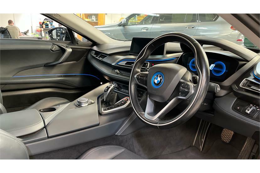 BMW i8 2dr Auto Blue #6