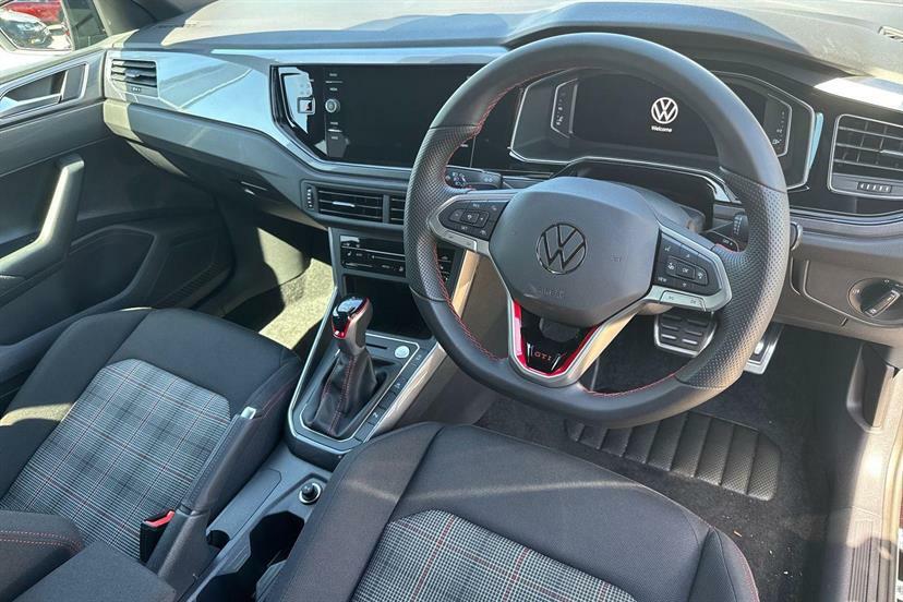 Volkswagen Polo 2.0 Tsi Gti Dsg Black #6