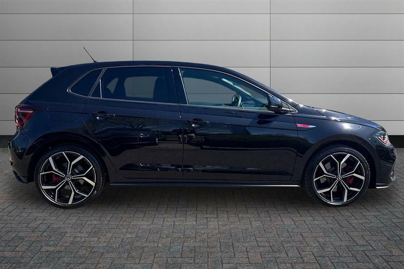Volkswagen Polo 2.0 Tsi Gti Dsg Black #4