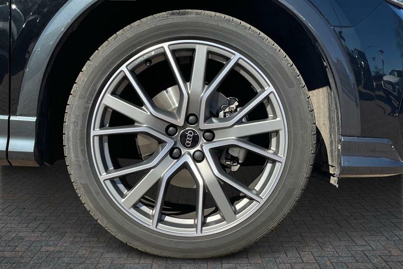 Audi Q3 35 Tfsi Black Edition S Tronic 20 Alloy Black #5