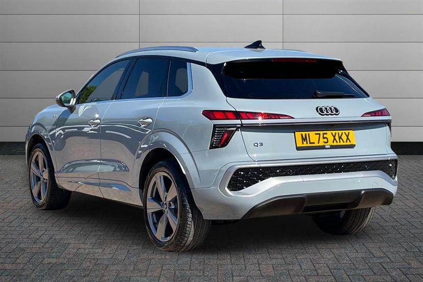 Audi Q3 1.5 Tfsi S Line S Tronic ML75XKX Grey #3